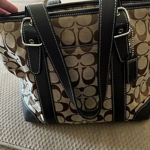 Medium size coach bag